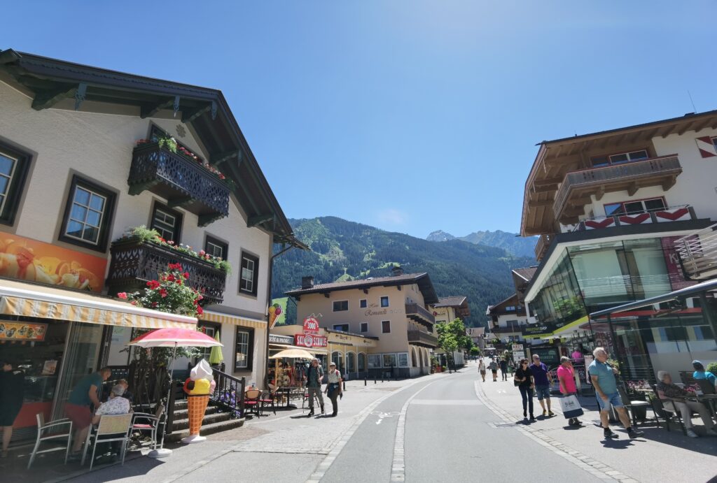 Mayrhofen Innenstadt - so sieht sie aus, die Einkaufsmeile in der Innenstadt